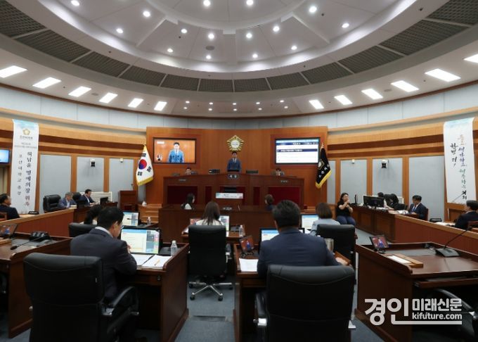 오산시의회가 제285회 제1차 정례회 개회를 하고 있다. <사진=오산시의회>